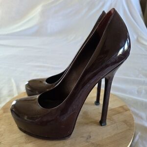 Yves Saint Laurent | Tribtoo Platform Pumps